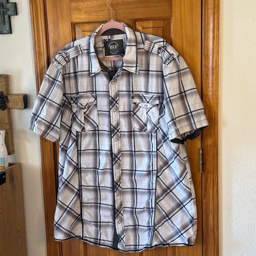 BKE Men's Gray and White Checkered Shirt
